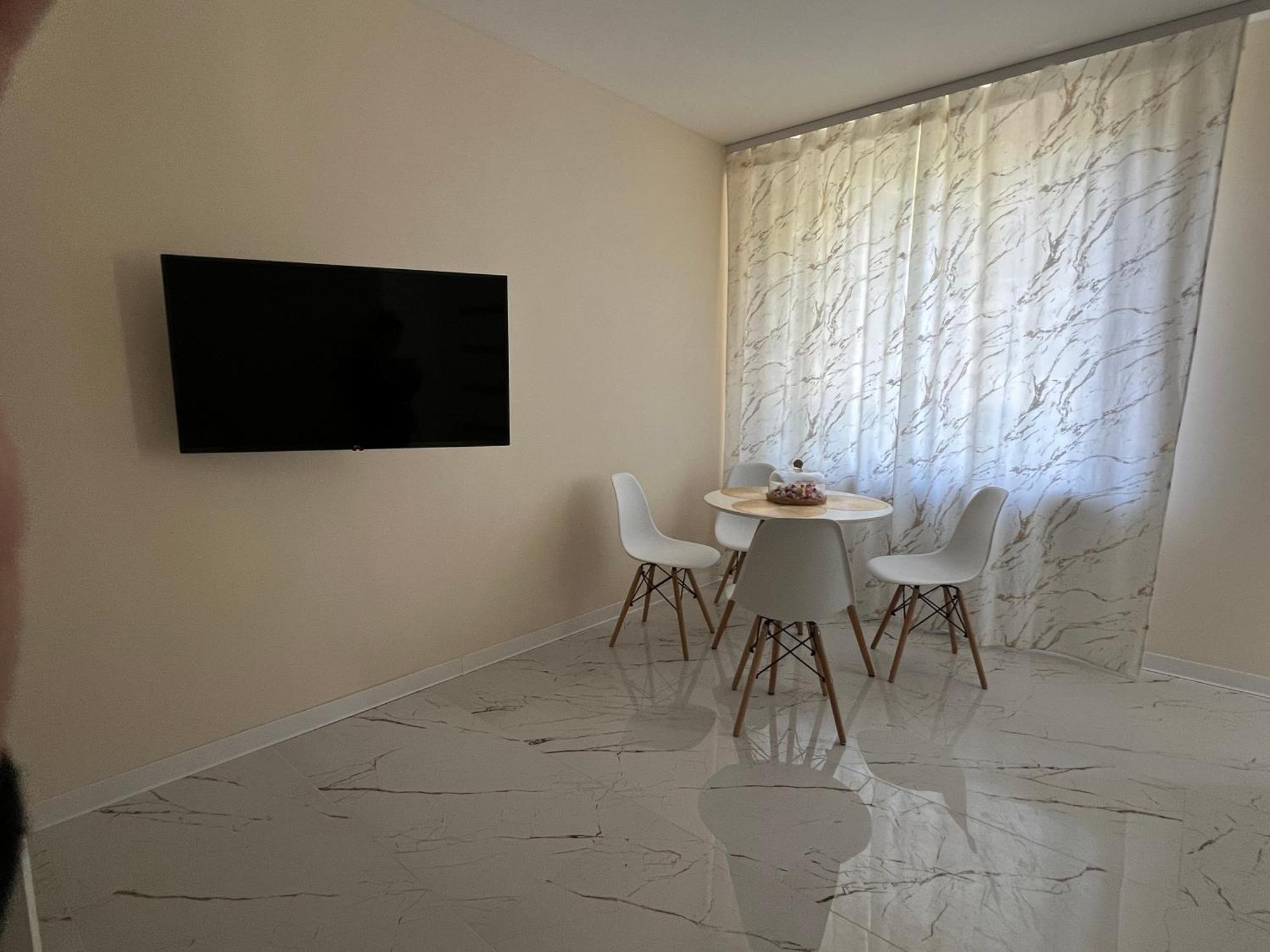 Nowe Luksusowe Apartamenty Manufaktura-Prywatny Na Wylacznosc-Wanna-Zamykany Ogrodzony Parking, Blok,Niskie Pietro-Cisza I Spokoj Łódź Dış mekan fotoğraf